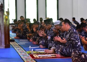Jelang Pergantian Tahun, Prajurit Koarmada III Gelar Doa Bersama 1
