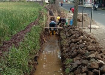 Proyek Pekerjaan Irigasi Ruas Jalan Ciawi-Cidahu Patut Di Periksa 20