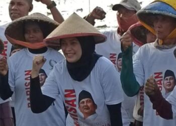 Barisan Relawan Indonesia Kuat dan Badan Relawan Prabowo Gelar Tanam Raya Padi di Karawang 20