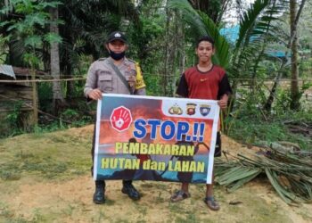 Cegah Karhutla, Bhabinkamtibmas Polsek Belimbing Aktif Sosialisasi dan Edukasi Bahaya Karhutla 18