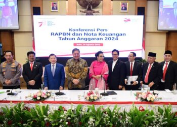 Menkeu Sampaikan Rancangan Postur RAPBN 2024 Makin Sehat, Defisit Turun Tajam 21