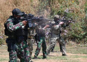 Tingkatkan Kemampuan Menembak, Pasukan Elit Koopssus TNI dan Amerika Latihan Bersama 18