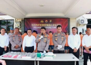 Polisi Ringkus Tersangka Sindikat Peredaran Narkotika di Lampung Timur 16