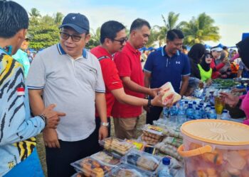 Bantu Ekonomi Masyarakat Natuna, TNI AU Gelar Bazar Sembako Murah Di Lanud RSA 21