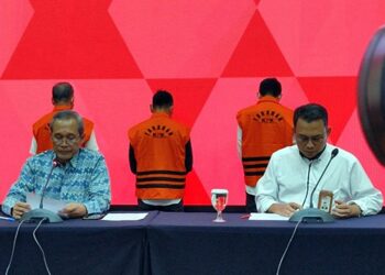 Dua Tersangka Korupsi Penyaluran Beras Bansos di Kemensos Ditahan KPK 21
