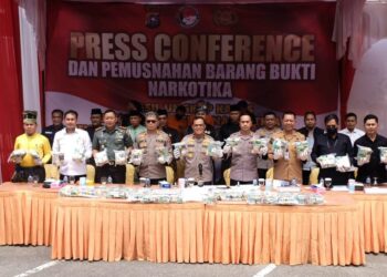 Satresnarkoba Polresta Pekanbaru Berhasil Ungkap Peredaran 65 Kg Sabu Jaringan Internasional 20