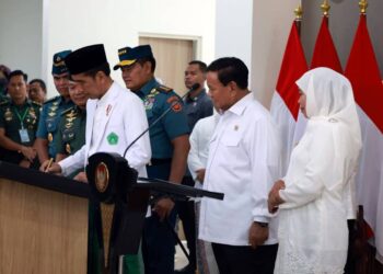 Menhan Prabowo Dampingi Presiden RI Resmikan Dua Rumah Sakit TNI di Surabaya 21