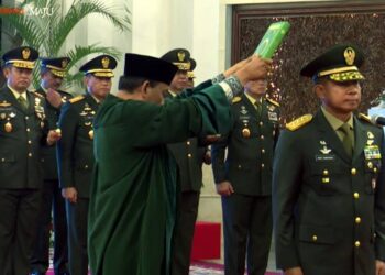 Presiden Jokowi Lantik Letnan Jenderal Agus Subiyanto Jadi KSAD 20