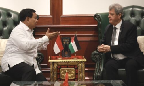 Menhan Prabowo dan Dubes Palestina Bahas Bantuan Kapal RS TNI untuk Palestina 2