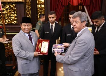 Menhan Prabowo Terima 22 Mahasiswa Palestina yang akan Kuliah dengan Beasiswa di Unhan RI 18