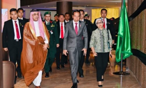 Bahas Krisis di Gaza, Presiden Jokowi Hadiri KTT Luar Biasa OKI di Arab Saudi 5