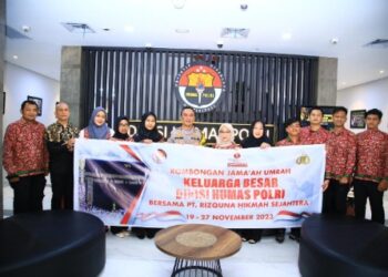 Irjen Sandi Berangkatkan 15 Orang Umroh Dalam Rangka HUT ke-72 Humas Polri 19