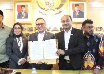 Perjuangkan 5107 Nasib Satpol PP WH, dan Honorer di Aceh, Ketua Komite I Fachrul Razi Raker dengan MenPANRB 17