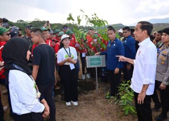 Presiden Jokowi Tegaskan Pentingnya Pemantauan Perkembangan Proyek di IKN Usai Groundbreaking 20