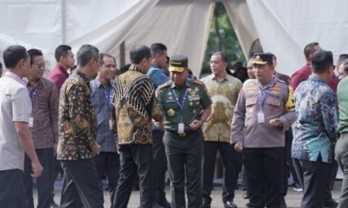 Panglima TNI Jenderal TNI Agus Subiyanto Hadiri Acara Hari Anti Korupsi Dunia (HAKORDIA) di Istora Soekarno Hatta 3