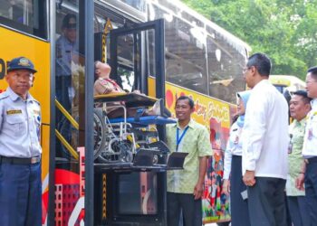 Dishub DKI Luncurkan 5 Bus Sekolah Khusus Siswa Penyandang Disabilitas 14