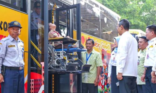 Dishub DKI Luncurkan 5 Bus Sekolah Khusus Siswa Penyandang Disabilitas 5
