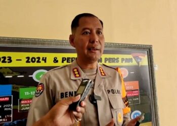 KKB Berulah, Sejumlah Masyarakat Mengungsi Mengamankan Diri 17