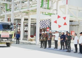 Kapolda Kaltim Sambut Kedatangan Presiden Jokowi Guna Resmikan Kaltim Amonium Nitrat di Kota Bontang 17