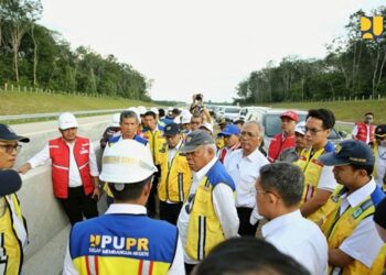 Tinjau Ruas Tol Palembang - Betung, Menteri Basuki : Insya Allah Awal 2025 Tuntas 19