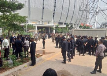 Kecam Pengusiran Warga Kampung Bayam, Jupiter : Tidak Manusiawi dan Timbulkan Trauma Seumur Hidup 16