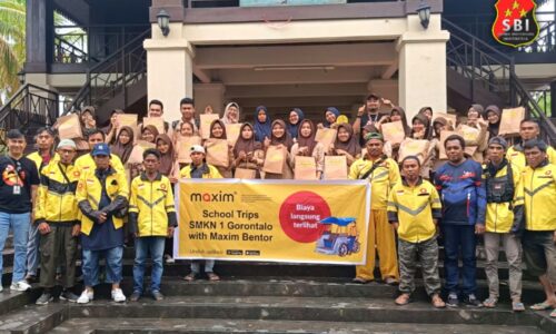 Bentor School Ride di Gorontalo: Maxim Ajak Siswa Rayakan HUT Kemerdekaan RI dan Lestarikan Budaya 2