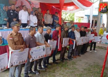 PJ Bupati Empat Lawang, Hadiri Panen Raya Padi di Kecamatan Paiker 17