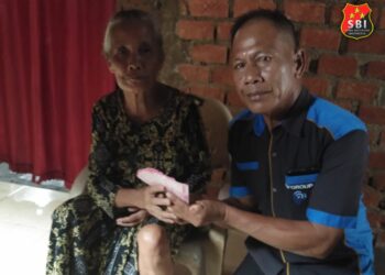 Desa Nanjungan Paiker Bagikan BLT Dana Desa untuk Ringankan Beban Ekonomi Warga 19