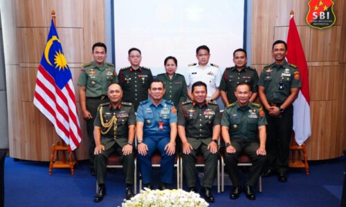 Waasintel Panglima TNI Laksma Ari Hendrawan, S.T. Pimpin Diskusi Intelijen Bersama BSPP ATM 2