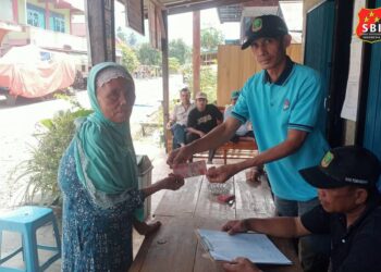 Desa Air Mayan Paiker Laksanakan Pembagian BLT DD, Honor PAUD dan Guru Ngaji 17