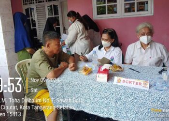 Relawan Indonesia Emas Gandeng KESIRA Baksos Cek Kesehatan Gratis di Tangerang Selatan 13