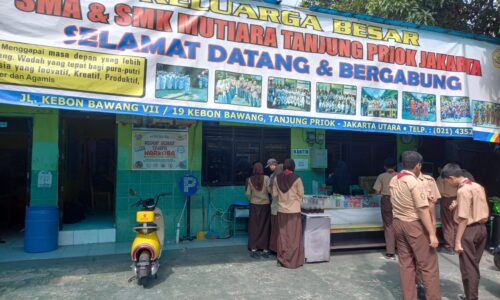 Siswa SMK Mutiara Tidak Bisa Ikut Ujian Karena SPP, Wali Kota Jakut Respon Beri Bantuan Pendidikan 5