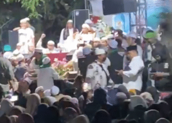 Tablig Akbar Habib Rizieq Shihab di Pegundan Berujung Tawuran, Puluhan Korban Jatuh pada Rabu Malam 1