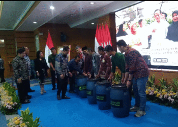 Kunjungan Menteri LH: Tong Sampah Forum CSR Getarkan Hati Walikota Jakut 16