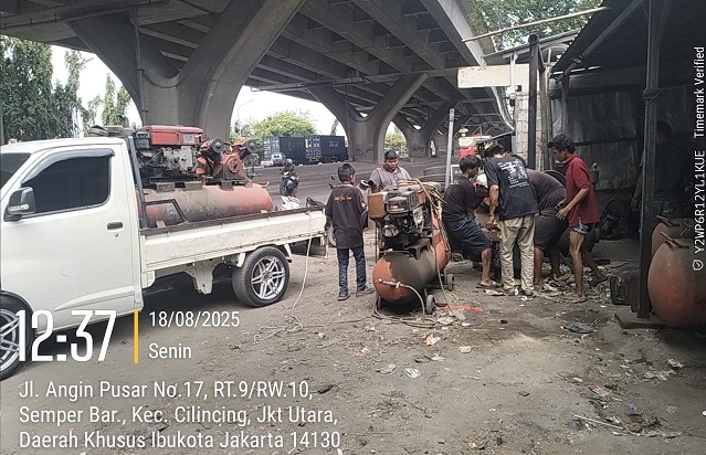 Warga 'Gusur' Warga: Oknum Pensiunan Bikin Resah, Primkopal Diminta Bijak 1 Warga 'Gusur' Warga: Oknum Pensiunan Bikin Resah, Primkopal Diminta Bijak 1
