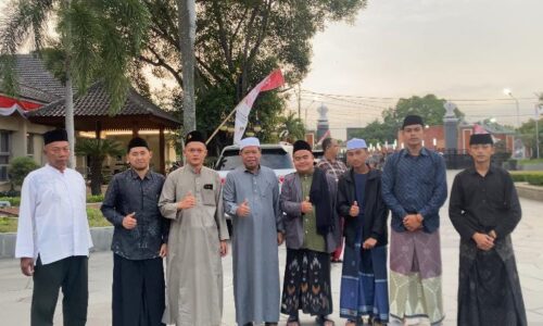 WhatsApp Image 2025-08-31 at 09.46.12_cc1b4965 Subuh Berjamaah, Shalat Gaib & Dzikir Akbar di Masjid Al-Imam Majalengka: Doa Bersama untuk Keselamatan Negeri 4