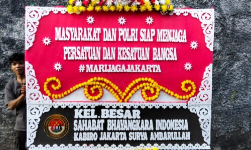 WhatsApp Image 2025-09-04 at 17.55.04_ec5611dc Pimred SBI dan Kabiro DKI Berikan Karangan Bunga untuk Gerakan "Mari Jaga Jakarta" 5