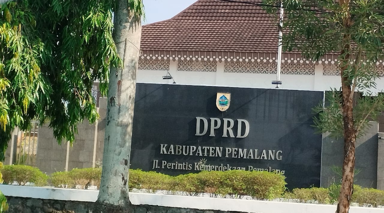 Ketika Anggaran Sosper DPRD Pemalang Bersandar di OPD, Siapa yang Bermain ? 1 Ketika Anggaran Sosper DPRD Pemalang Bersandar di OPD, Siapa yang Bermain ? 1