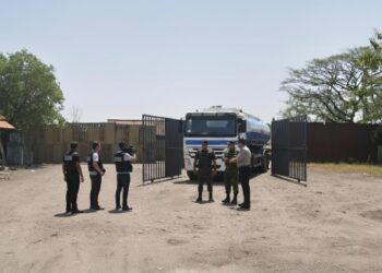 Diduga Ada Kegiatan Penimbunan Bahan Kimia Ilegal di Cirebon, Pimred Media SBI Desak Aparat Usut Tuntas 19