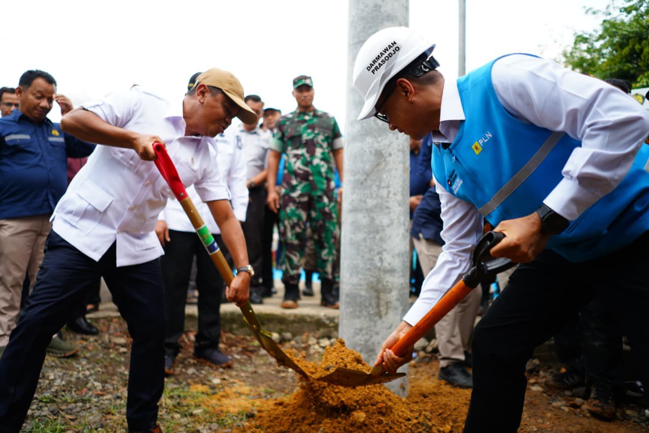 Negara Kian Hadir, Pemerintah Targetkan 1.285 Desa Terang di 2025 2 Negara Kian Hadir, Pemerintah Targetkan 1.285 Desa Terang di 2025 2