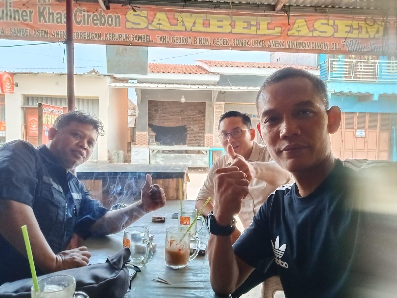 Dua Desa Tak Pernah Terima Kompensasi, Saeful Yunus SE., MM. Kecam Pernyataan Hoaks dari Oknum PT Indocement 1 Dua Desa Tak Pernah Terima Kompensasi, Saeful Yunus SE., MM. Kecam Pernyataan Hoaks dari Oknum PT Indocement 1
