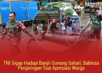 TNI Sigap Hadapi Banjir Gunung Sahari, Babinsa Penjaringan Tuai Apresiasi Warga 20