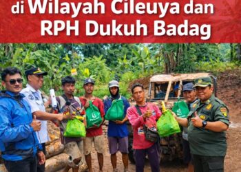 Perhutani Bagikan Bingkisan kepada Pekerja Tebangan di Wilayah Cileuya dan RPH Dukuh Badag 20