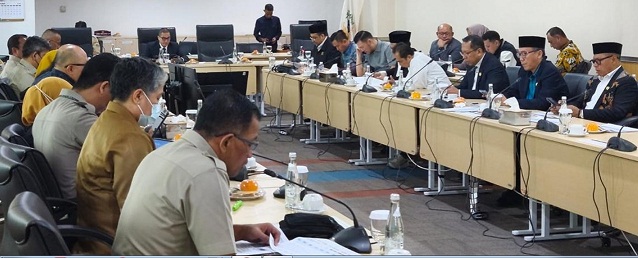 DPRD DKI Bahas Raperda Tentang Pangan, Industri dan Narkoba 1 DPRD DKI Bahas Raperda Tentang Pangan, Industri dan Narkoba 1
