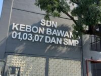 Baru Serah Terima, Tembok Pagar Sekolah Terintegrasi Kebon Bawang, Jakarta Utara Miring 23