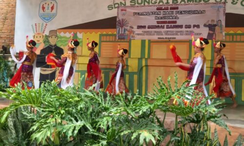 Peringati Hardiknas 2026, SDN Sungai Bambu 03 Gelar Rangkaian Acara Lomba, Karnaval dan Pementasan Kesenian 3