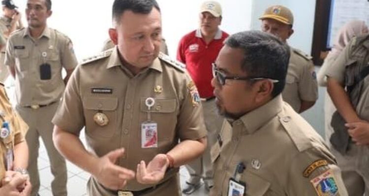 Kasudin SDA Jakut: Pedagang Tanaman Hias Samping JIS Bakal Ganggu Pemeliharaan Saluran 1