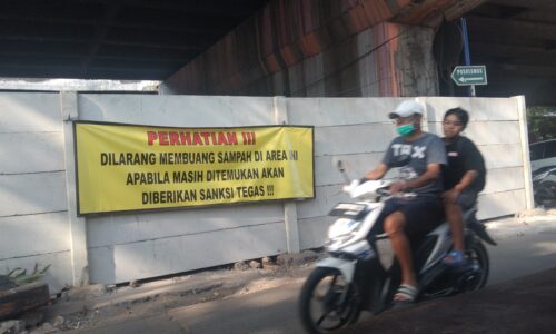 TPS Kencana Ditutup Pagar Beton, Lurah: Kami Berlakukan Jam Operasional 6