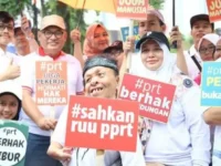 DPR sahkan Undang-Undang Perlindungan Pekerja Rumah Tangga – 'Ini perjuangan perempuan selama 22 tahun' 11
