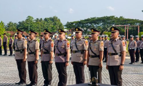Pucuk Pimpinan Satuan dan Polsek Berganti, Kapolres Pangandaran Pimpin Sertijab Strategis 10